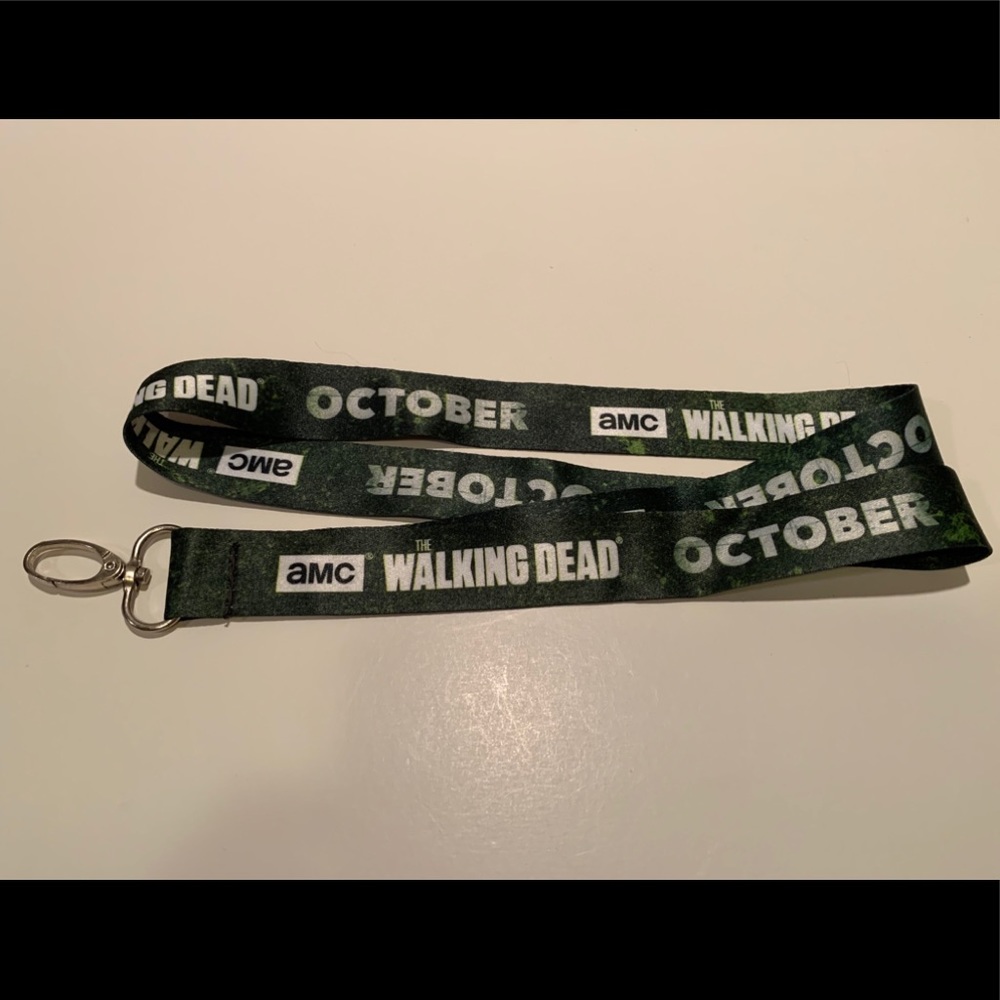 THE WALKING DEAD LANYARD/ MASK HOLDER.
